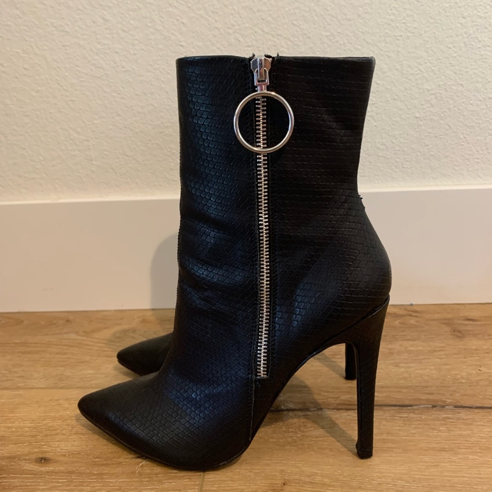 Danielle Guizo Leather boots